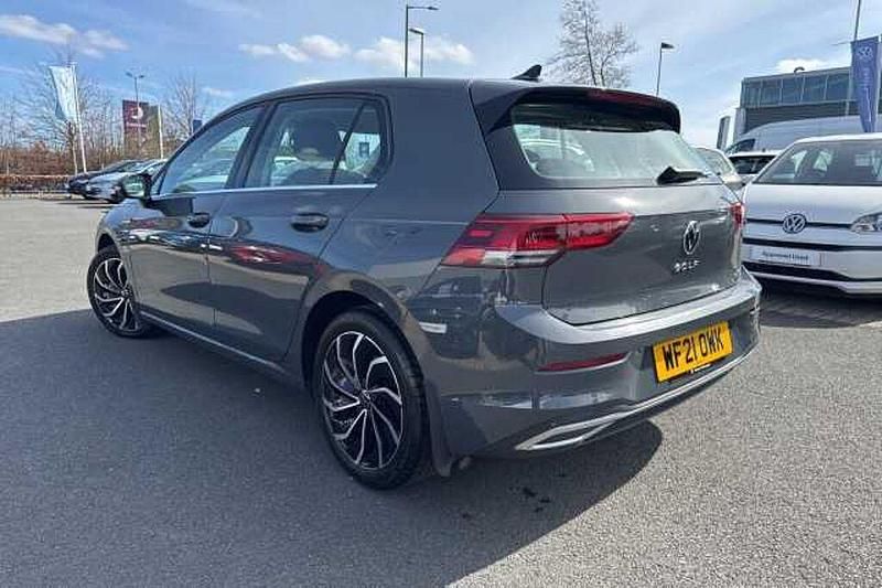 Used VW Golf VII 150 HP (110 kW) 2021 Hatchback