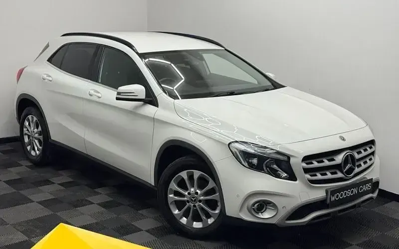 Usado Mercedes GLA200 Executive 156 CV (114 kW) 2019 SUV
