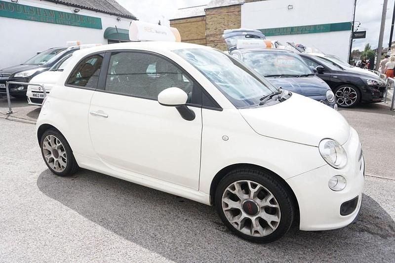 White Used 2015 Fiat 500 S Hatchback | £4,500 (Fair price) - Image 1/1