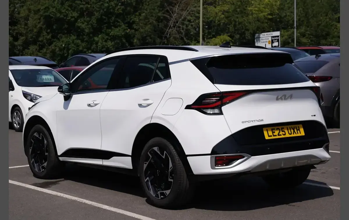 Used Kia Sportage GT-Line 157 HP (115 kW) 2025 White SUV