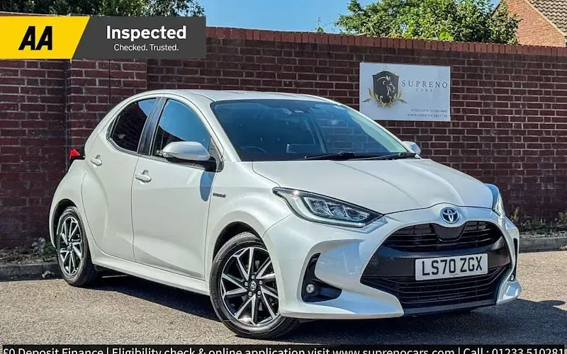 Used Toyota Yaris Design 116 HP (85 kW) 2020 Hatchback