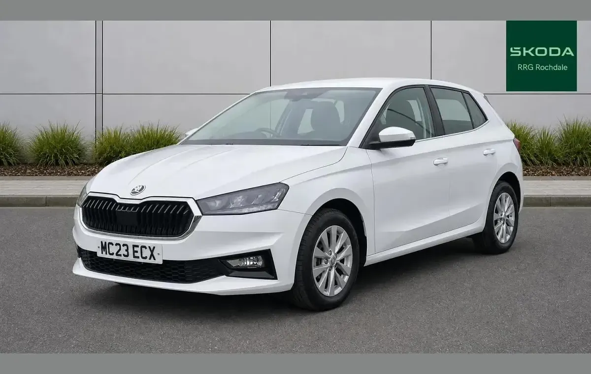 Used Skoda Fabia Comfort 108 HP (79 kW) 2023 White Hatchback