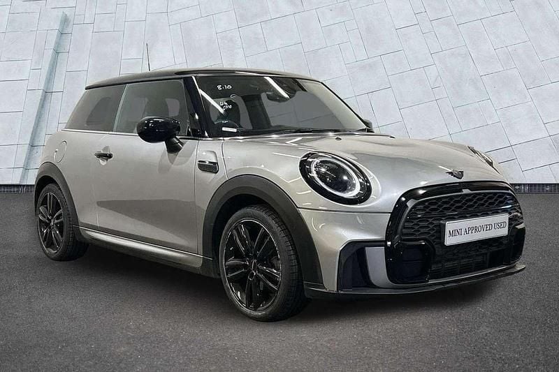 Silver Used 2023 Mini Cooper Hatch Hatchback | £22,800 (Fair price) - Image 1/4