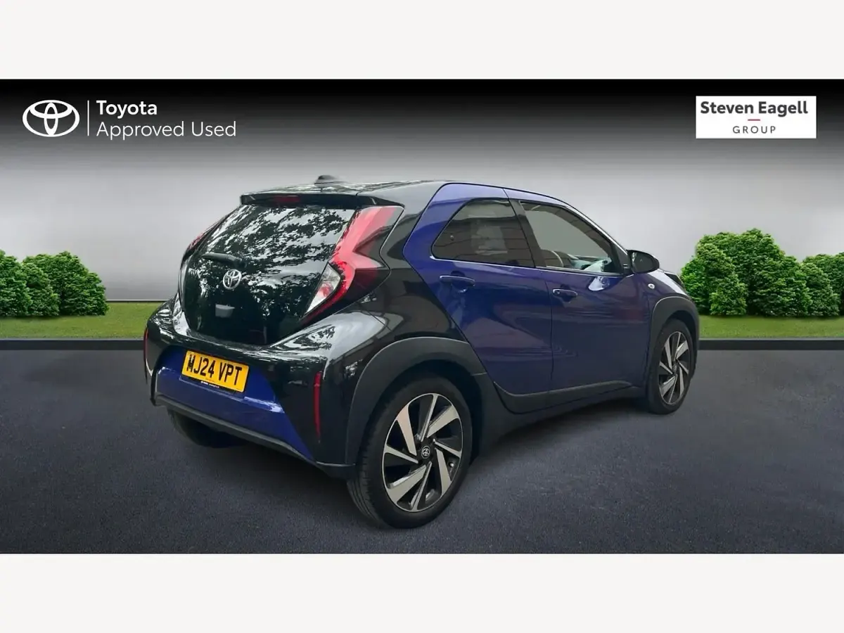 Used Toyota Aygo X 72 HP (52 kW) 2024 Blue SUV