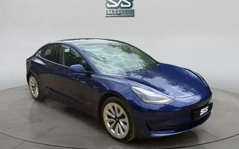 Used Tesla Model 3 Standard Range 180 kW (245 HP) 2021 Sedan