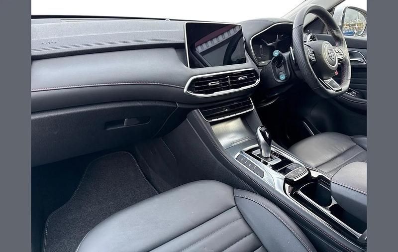 Used MG HS Trophy 159 HP (116 kW) 2024 Silver SUV