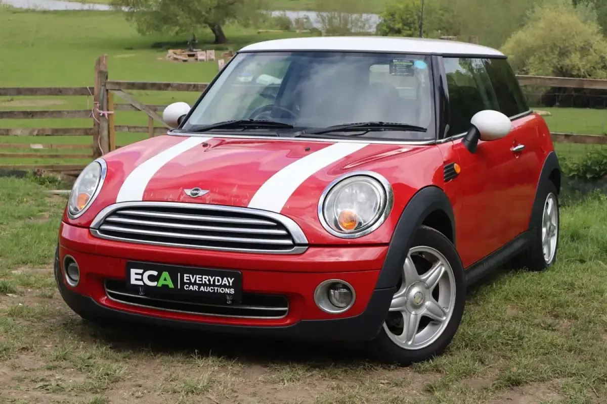 Usado Mini Cooper Hatch 2009 Rojo Utilitario