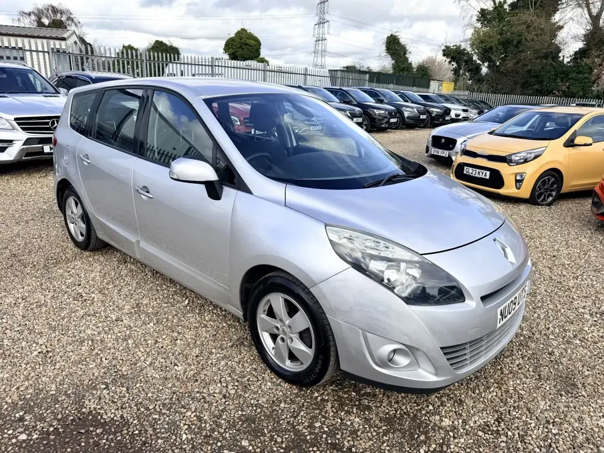 Używany Renault Grand Scénic II Dynamique 2009 Srebrny Minivan