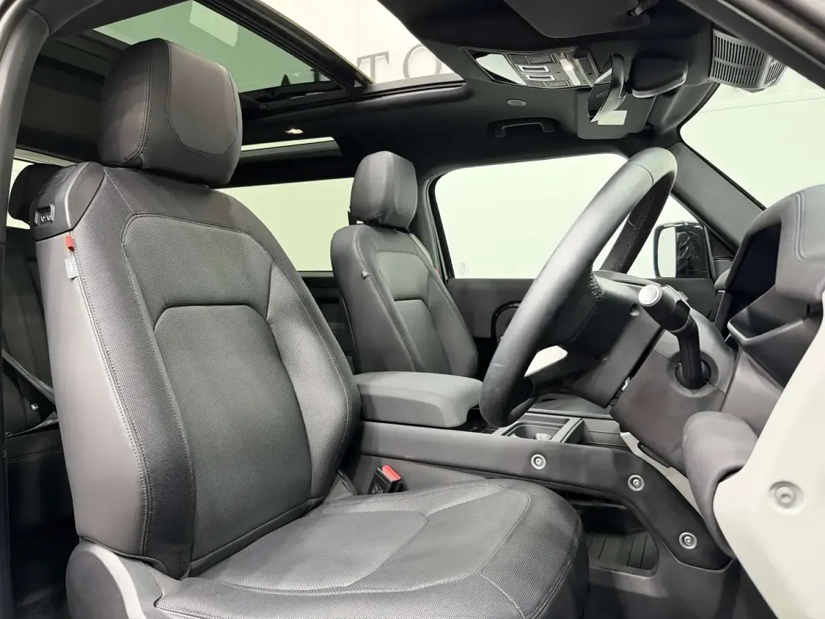 Usado Land Rover Defender SE Dynamic 2022 Preto SUV