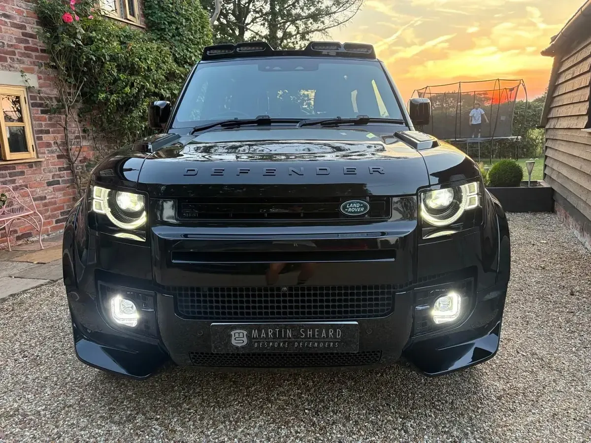 Used Land Rover Defender HSE Dynamic 2024 Black SUV