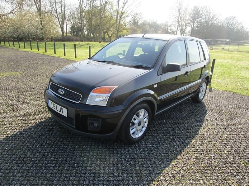 Used Ford Fusion Zetec 101 HP (74 kW) 2008 Black Hatchback