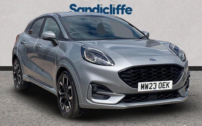Solar silver (premium paint) Used 2023 Ford Puma ST-Line X Hatchback | £15,211 (Fair price) - Image 1/4