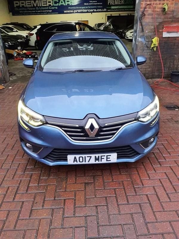 Used Renault Mégane IV Dynamique 110 HP (80 kW) 2017 Blue Hatchback