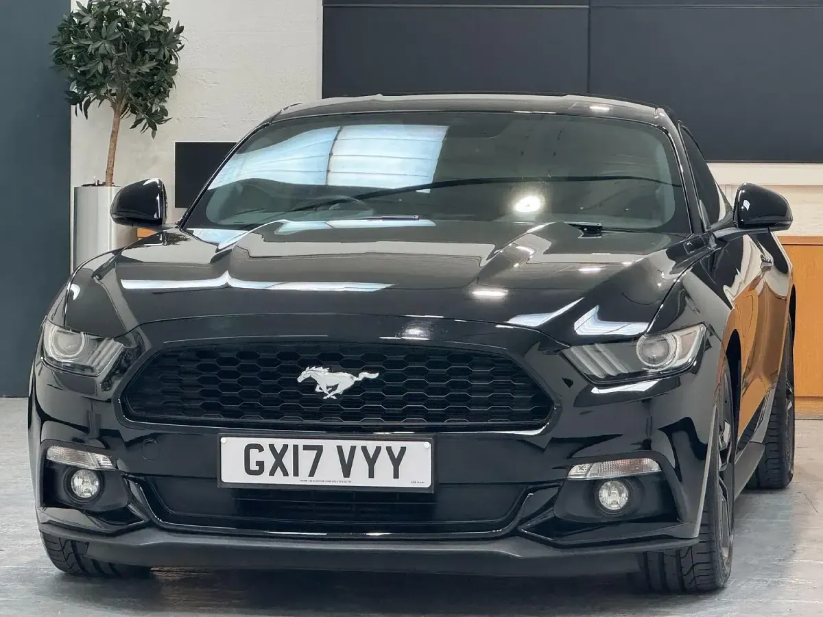 Used Ford Mustang Fastback 317 HP (233 kW) 2017 Black Coupe