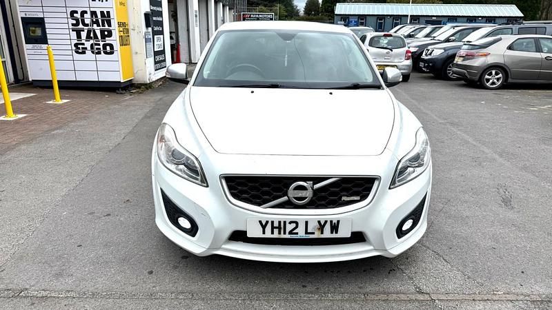 Used Volvo C30 R-Design 145 HP (106 kW) 2012 White Hatchback