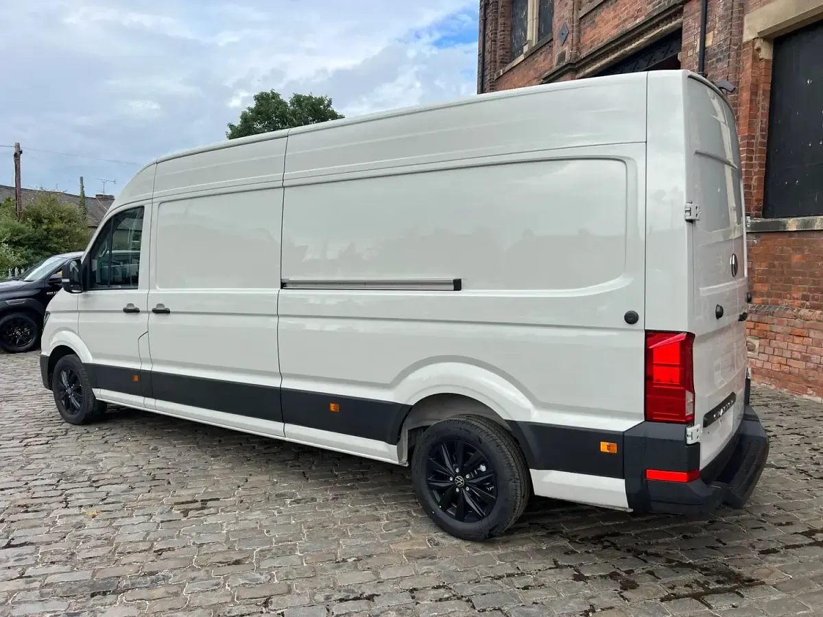 New VW Crafter 140 HP (102 kW) 2026 Ascot grey Van