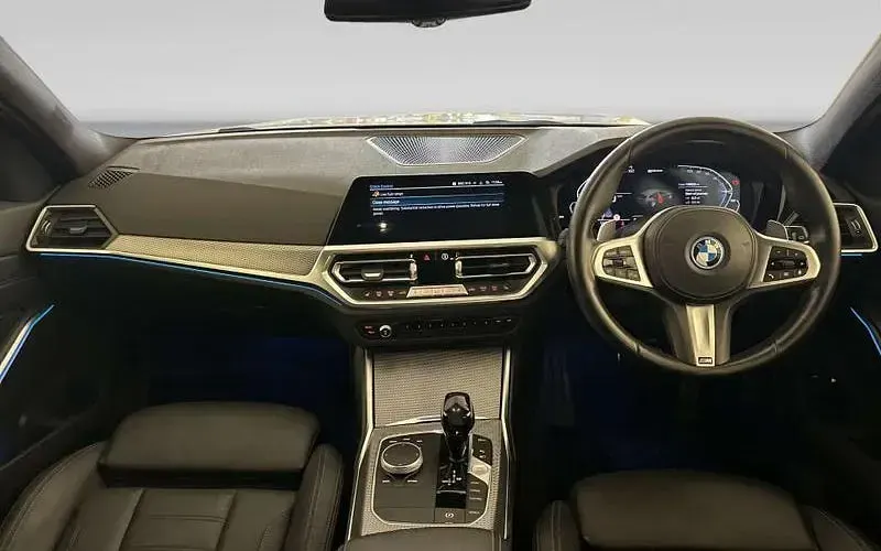 Used BMW 330e M Sport 292 HP (214 kW) 2022 White Estate