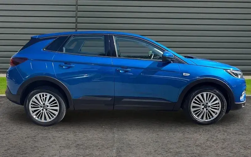 Used Vauxhall Grandland X 131 HP (96 kW) 2018 Blue SUV