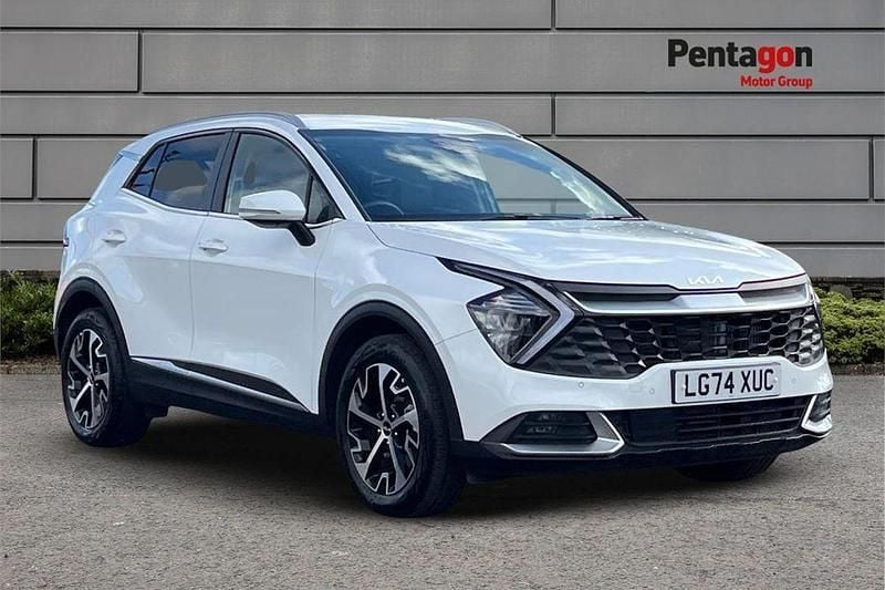 White Used 2024 Kia Sportage 2 SUV | £28,998 (Fair price) - Image 1/4
