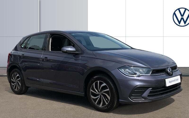 Used 2025 VW Polo Life Hatchback | £18,091 (Good price) - Image 1/4