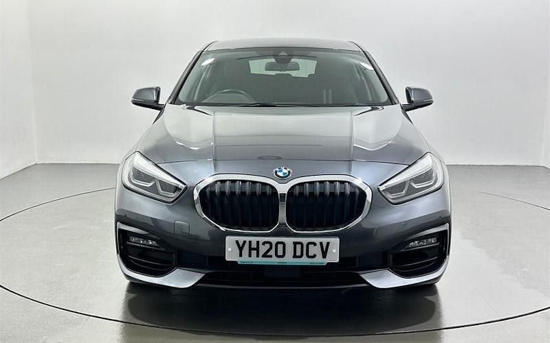Used BMW 118 Sport Line 140 HP (102 kW) 2020 Grey Hatchback