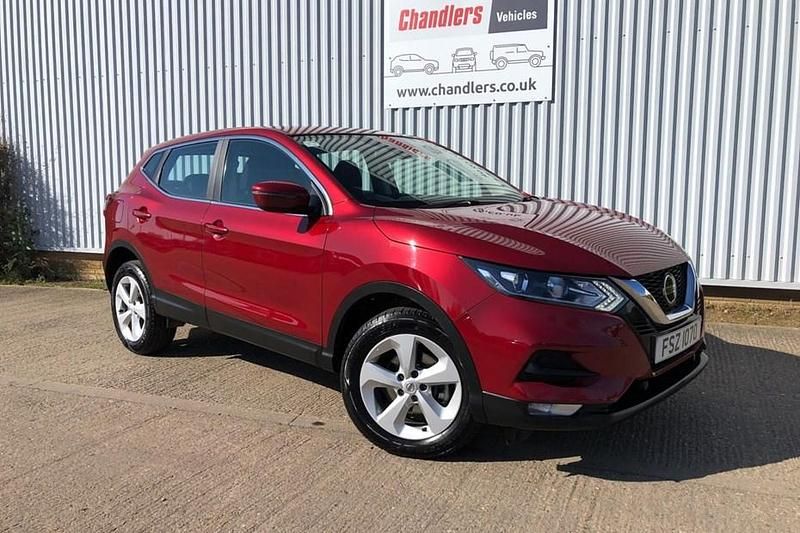 Red Used 2021 Nissan Qashqai Acenta Premium SUV | £12,490 (Super price) - Image 1/1