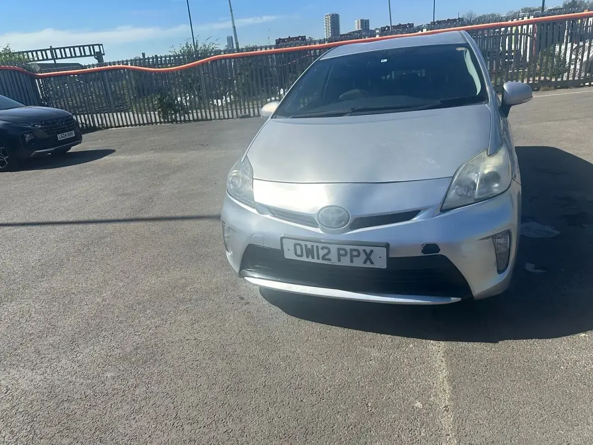 Used Toyota Prius 2012 Silver Hatchback