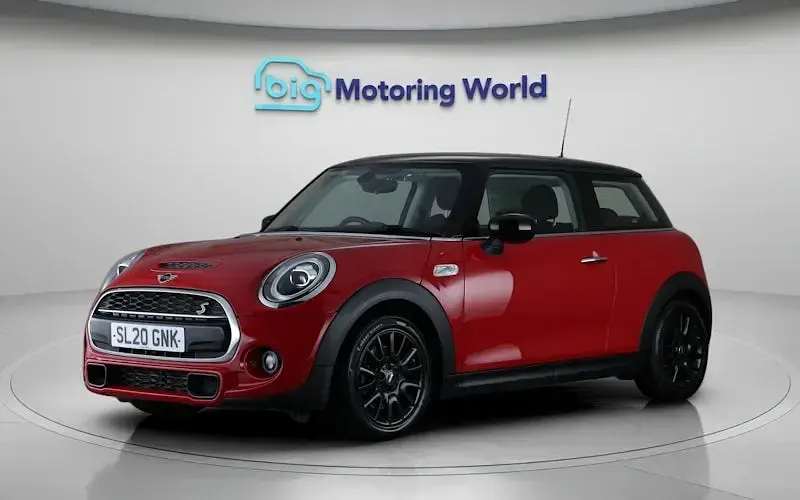 Used Mini Cooper S Classic 192 HP (141 kW) 2020 Red Hatchback