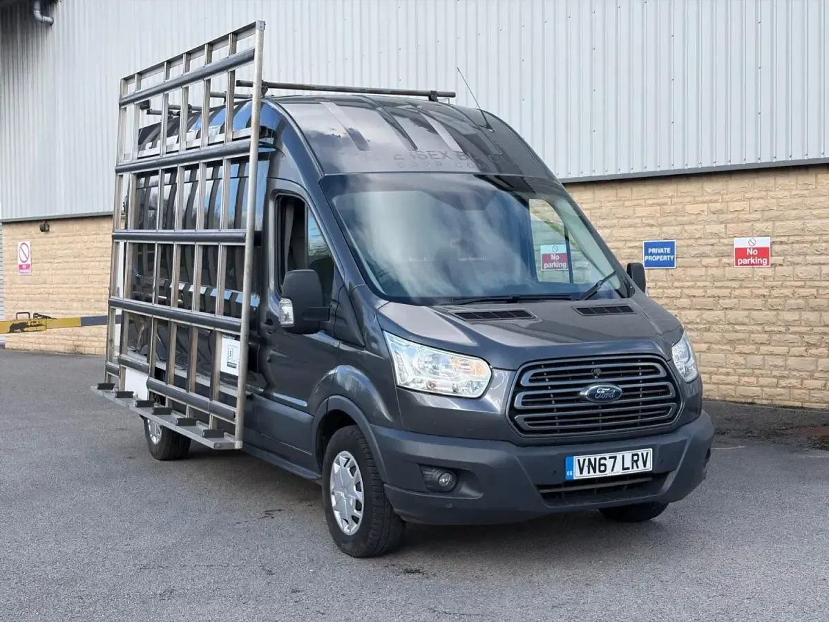 Używany Ford Transit 130 KM (95 kW) 2017 Szary Van