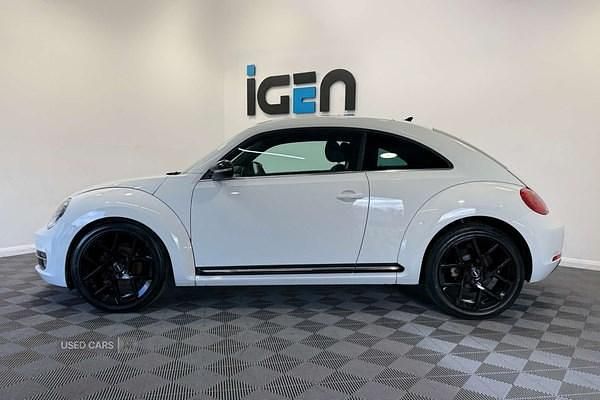 Used VW Beetle Sportline 150 HP (110 kW) 2015 White Hatchback