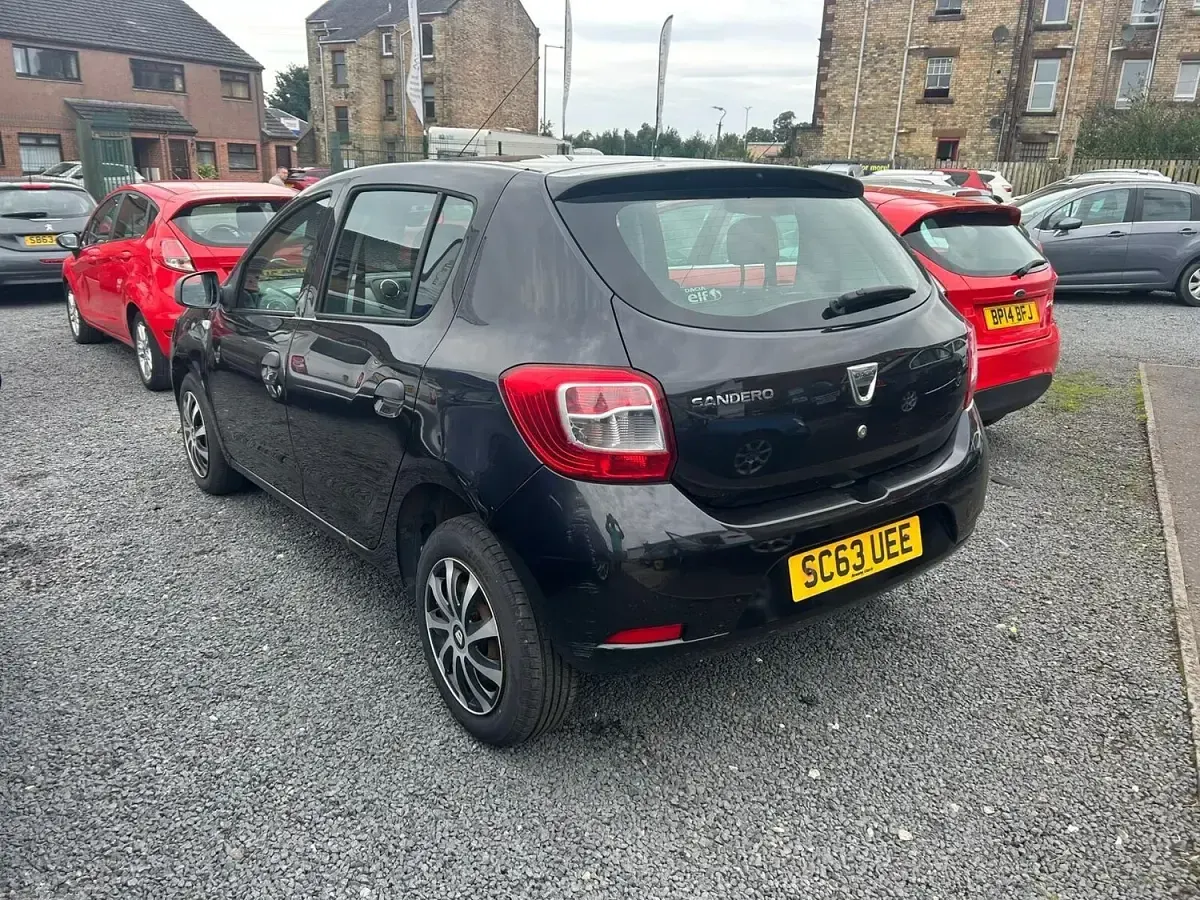 Used Dacia Sandero Ambiance 75 HP (55 kW) 2014 Black Hatchback