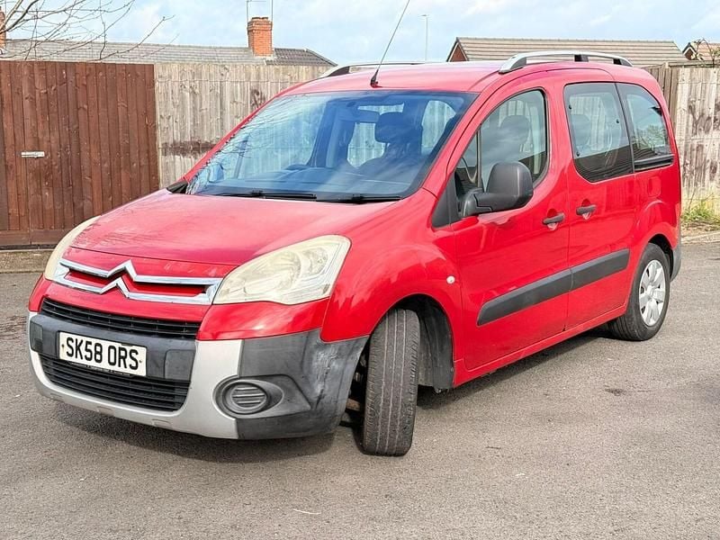 Used Citroën Berlingo 2009 Red MPV