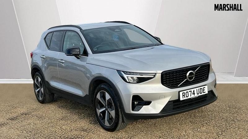 Silver Used 2024 Volvo XC40 Plus SUV | £28,697 (Fair price) - Image 1/4