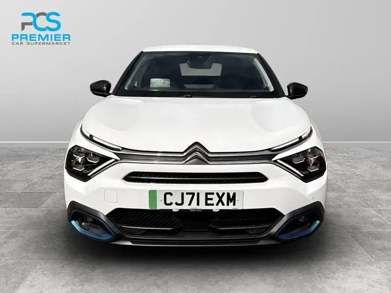 Second-hand Citroën e-C4 Shine 100 kW (136 CP) 2022 Alb Hatchback