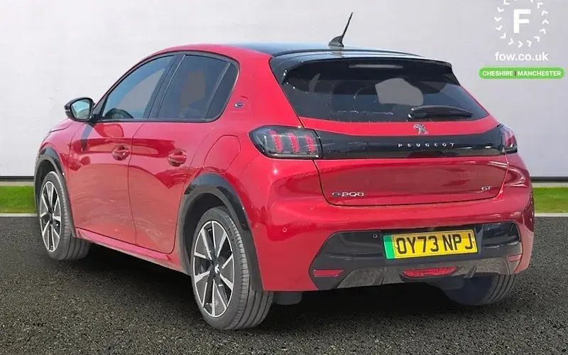 Used Peugeot e-208 Premium 100 kW (136 HP) 2022 Red Hatchback