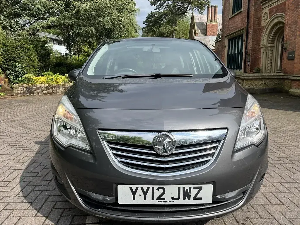Second-hand Vauxhall Meriva 2012 Gri Monovolum