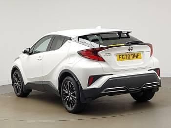 Used Toyota C-HR 184 HP (135 kW) 2020 White SUV
