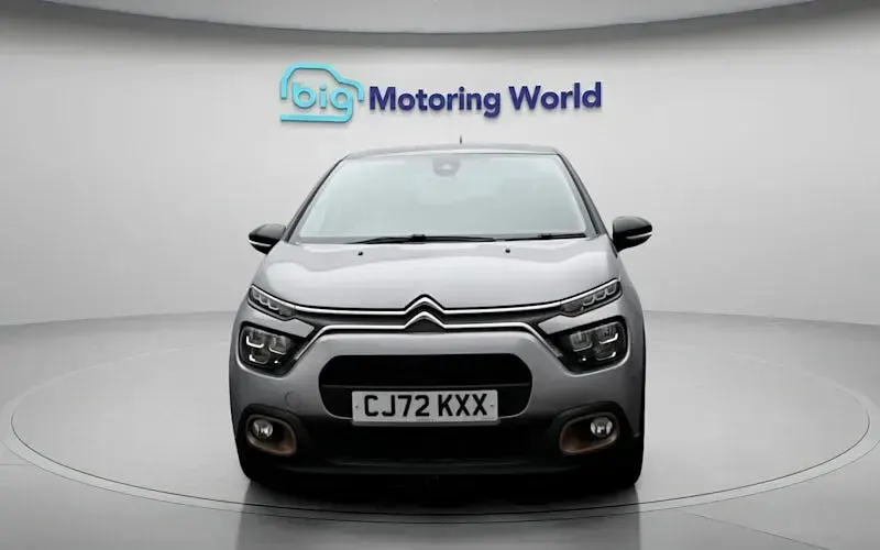 Usado Citroën C3 PureTech 83 HP (61 kW) 2023 Cinzento Citadino