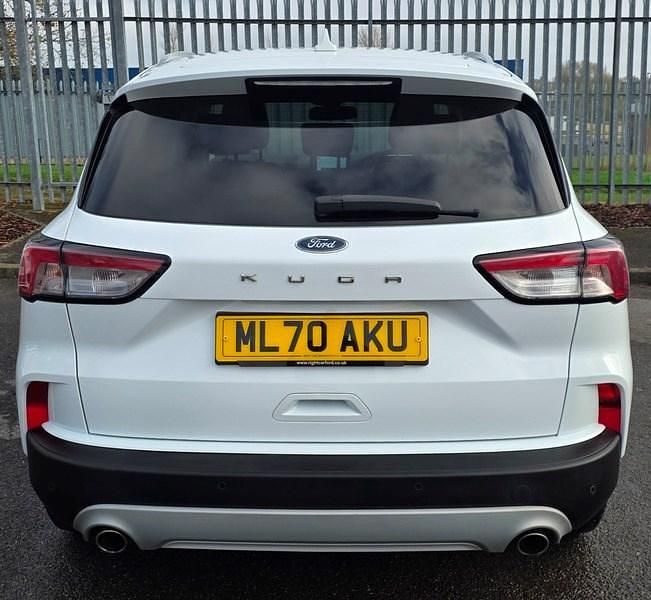 Used Ford Kuga Titanium 120 HP (88 kW) 2020 White SUV
