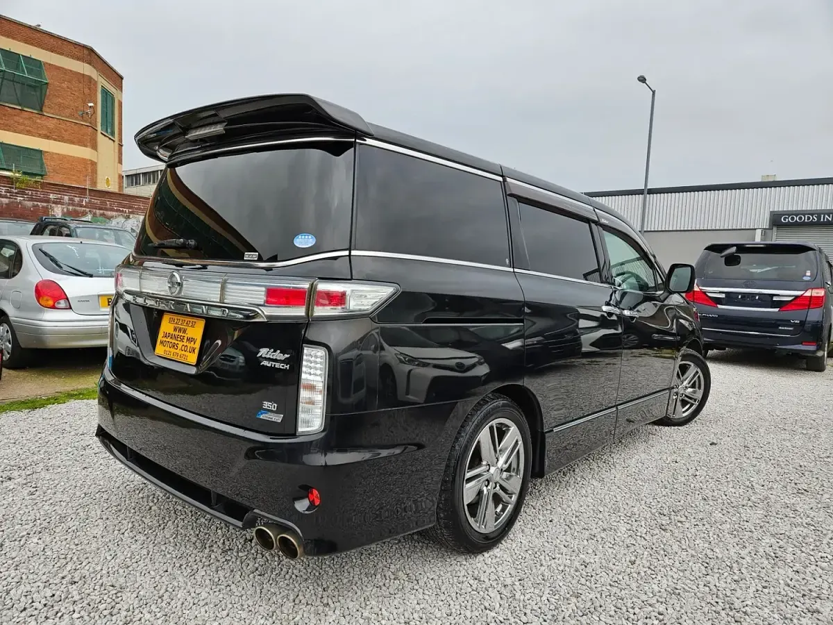 Used Nissan Elgrand 2010 Black MPV