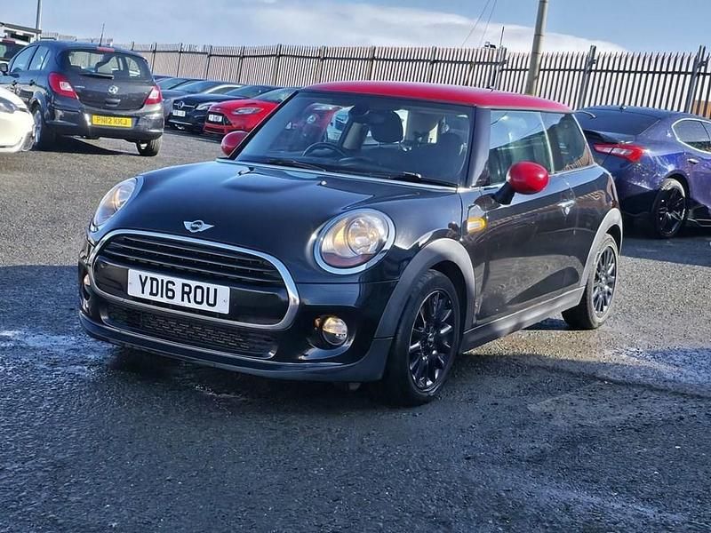 Usado Mini Cooper Hatch 136 CV (100 kW) 2016 Negro Utilitario