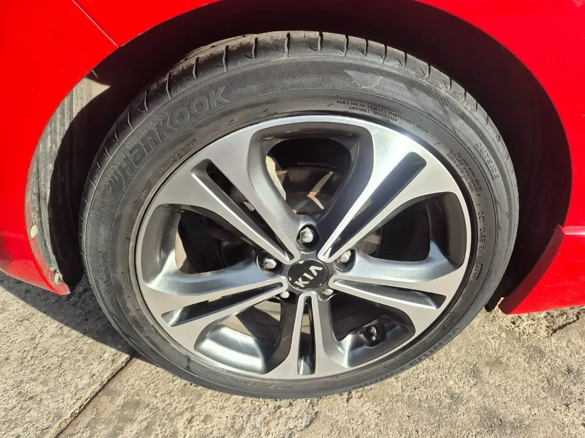 Used Kia Ceed GT-Line 118 HP (86 kW) 2018 Red Hatchback