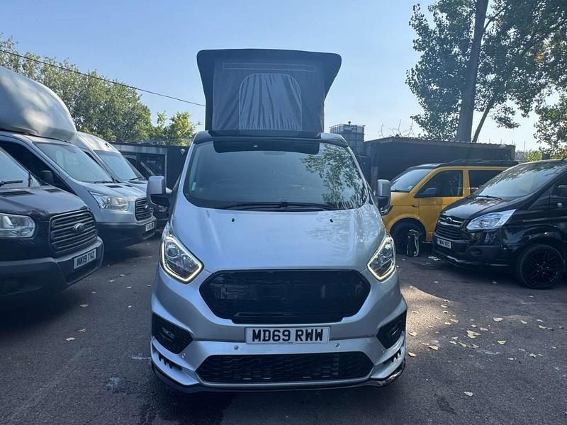 Used Ford Transit Custom Limited 130 HP (95 kW) 2020 Silver Van