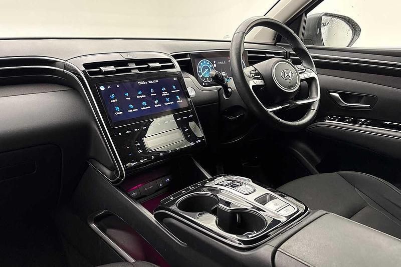 Used Hyundai Tucson Premium 230 HP (169 kW) 2022 White SUV