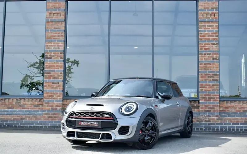 Used Mini John Cooper Works Hatch 231 HP (169 kW) 2019 Hatchback