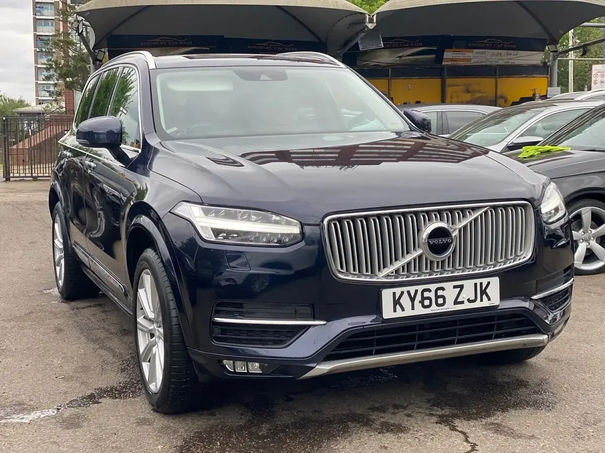 Used Volvo XC90 Inscription 2016 Blue SUV
