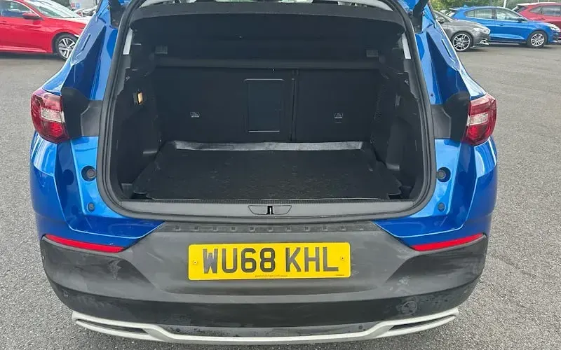Usado Vauxhall Grandland X 131 HP (96 kW) 2018 Azul SUV