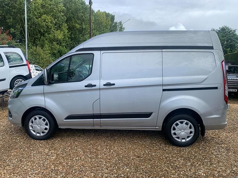 Usado Ford Transit Custom Trend 130 HP (95 kW) 2020 Prateado Van