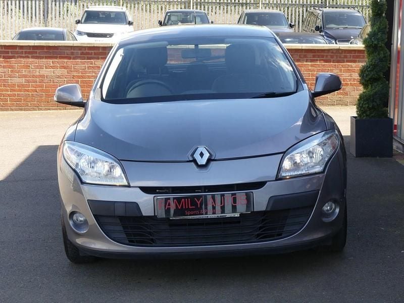 Used Renault Mégane III Expression 110 HP (80 kW) 2011 Grey Hatchback