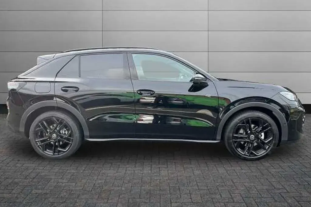 Used VW T-Roc 150 HP (110 kW) 2026 SUV